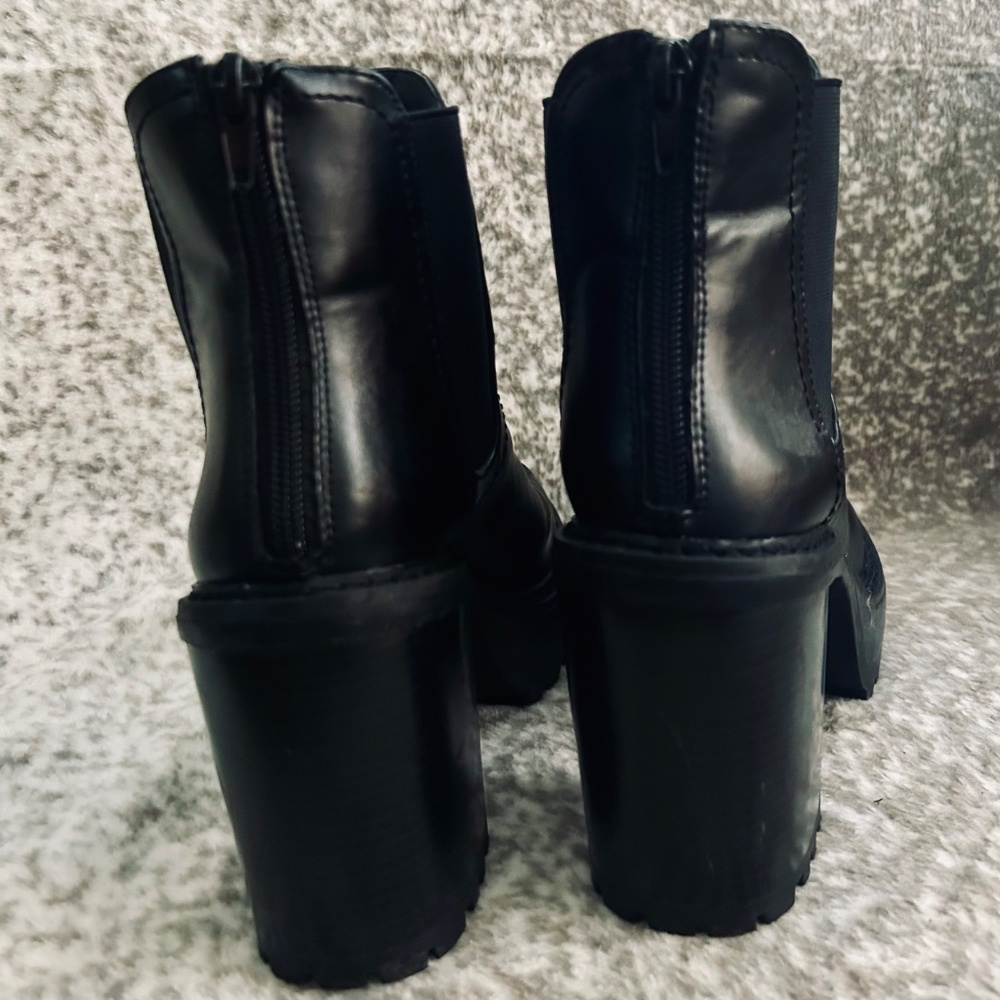 madden girl platform boots - Picture 2 of 6